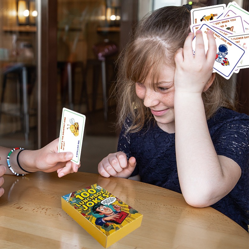 100枚入りランチボックスジョークカード 面白い質問と回答の - Kids Education Questions のレビューと価格